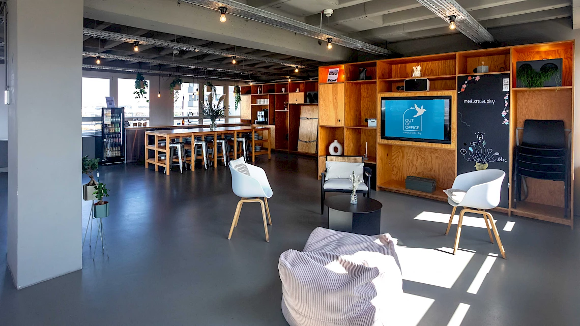 Gemütlicher Loungebereich in der Eventlocation Frankfurt Sachsenhausen